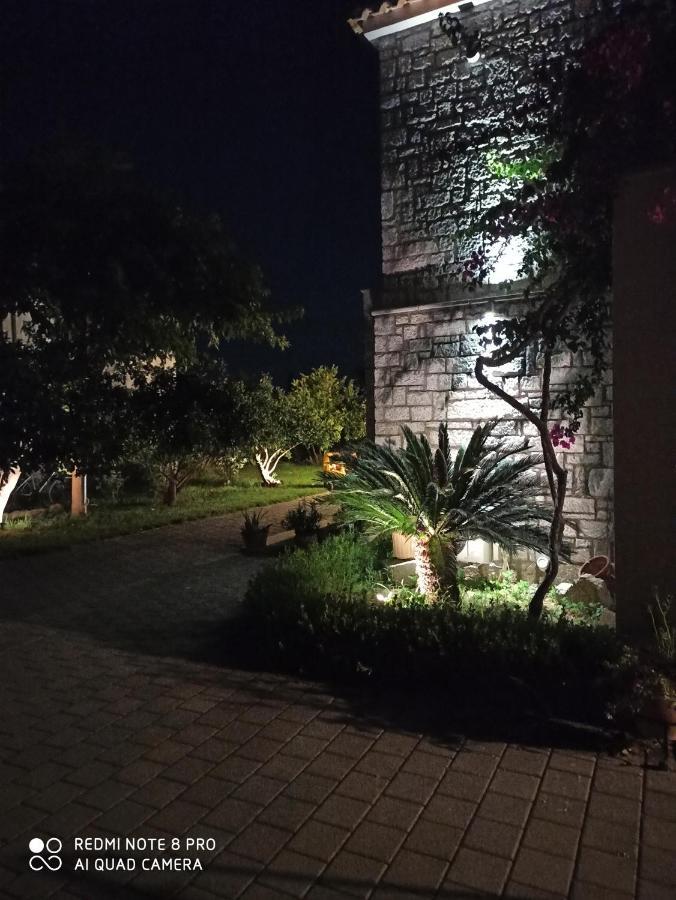 Aloe Apartment In Epidaurus ภายนอก รูปภาพ