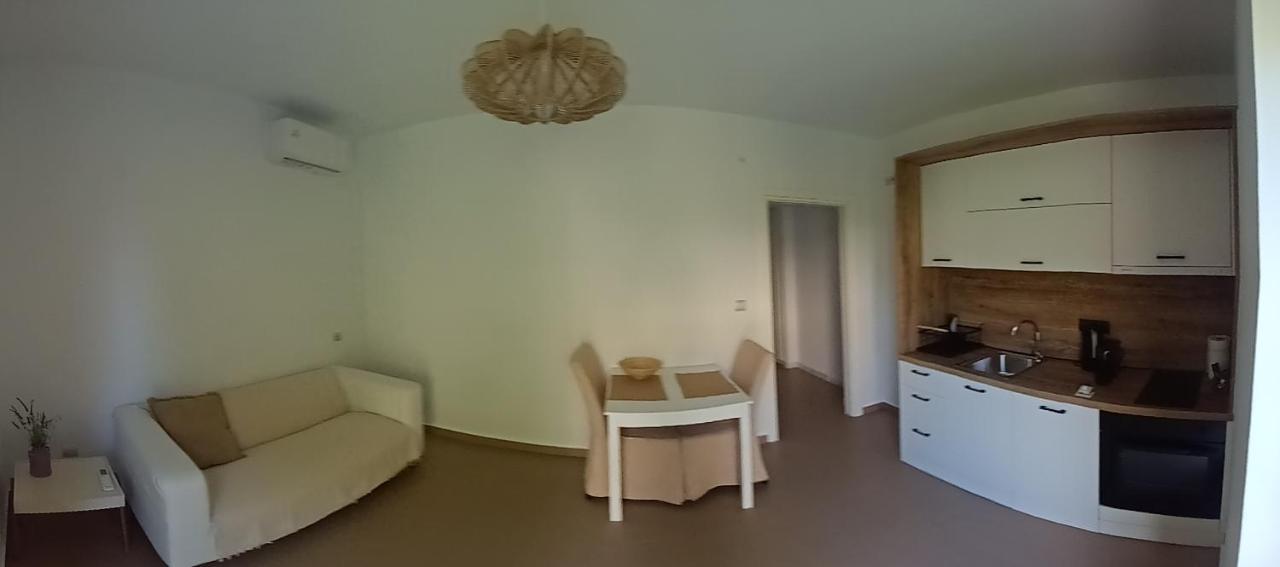 Aloe Apartment In Epidaurus ภายนอก รูปภาพ